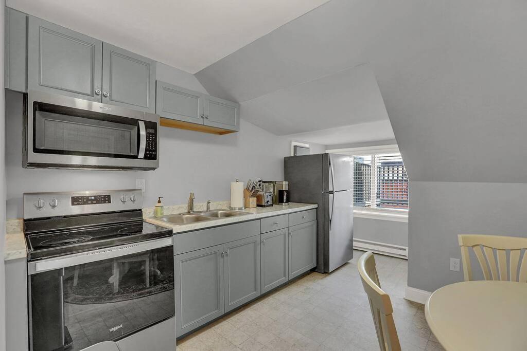 Suites On Seneca - Gorgeous One Bedroom Apartment Harrisburg Exterior foto